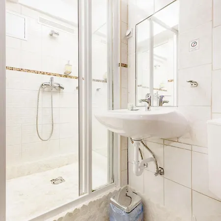 Gul Baba Saray Apartments Budapest Exterior photo